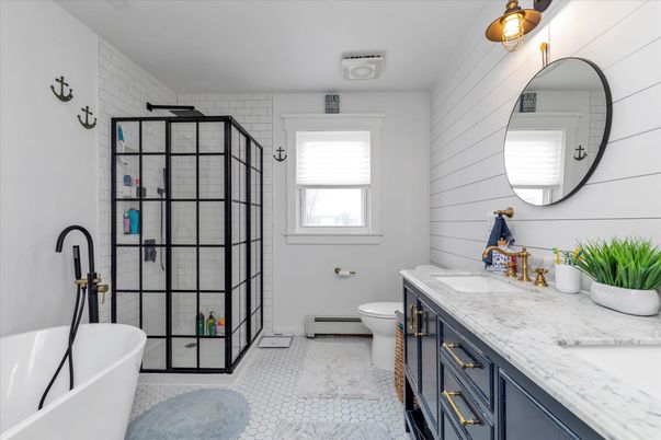 Bathroom, Dual Sink Vanities, Free Standing Baths, Interior