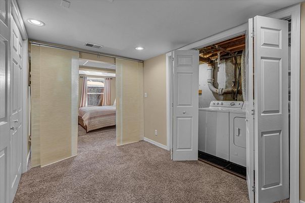 Bedroom, Interior, Recessed Lighting, Utility Closets, Washer
