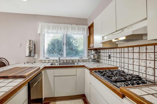 Interior, Kitchen, Recessed Lighting, Tile Countertops