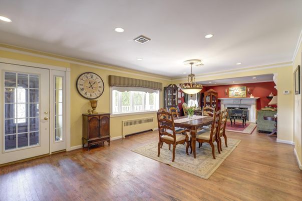 Chandelier, Dining room, Fireplace, Interior, Recessed Lighting, Wood Texture Flooring