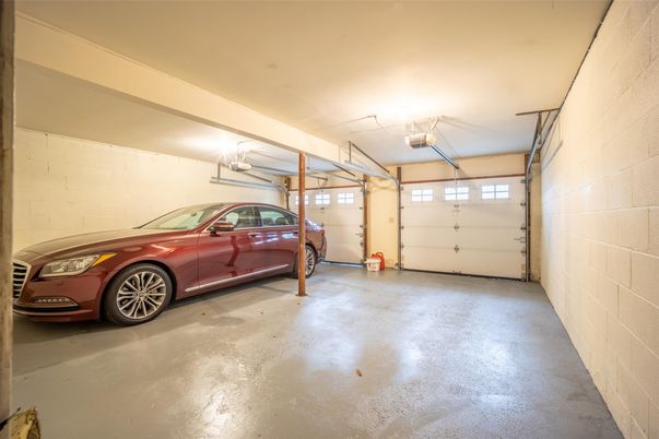 Garage, Interior, Stone Walls