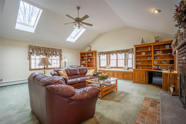Fireplace, Interior, Living room, Recessed Lighting