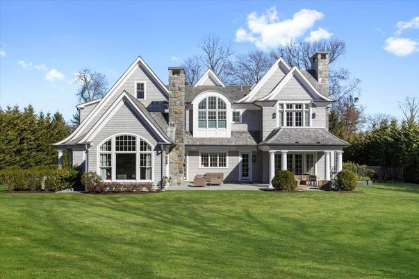 Backyard, Exterior, Facade, Farmhouse