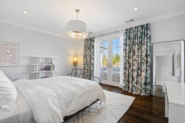 Bedroom, Interior, Pendant Lights, Recessed Lighting, Wood Texture Flooring