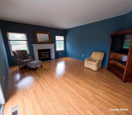 Empty room, Fireplace, Interior, Wood Texture Flooring