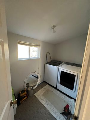 Interior, Washer
