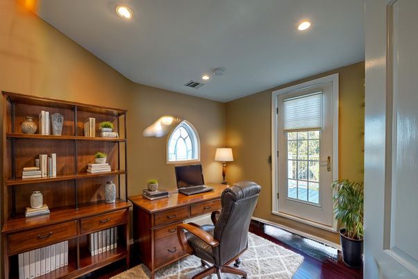 Home Office, Interior, Recessed Lighting, Wood Texture Flooring