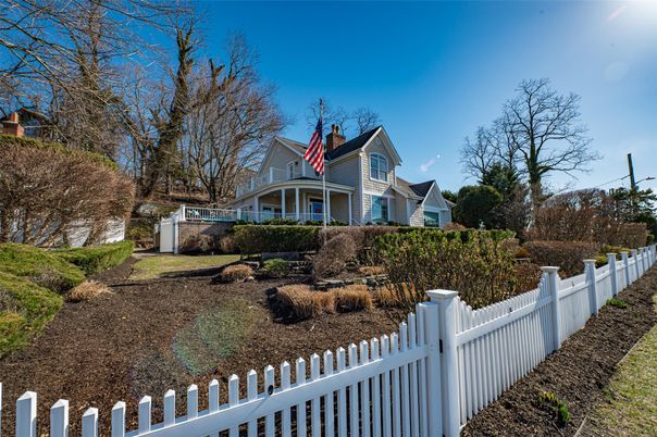 Backyard, Exterior, Facade, Queen Anne Victorian