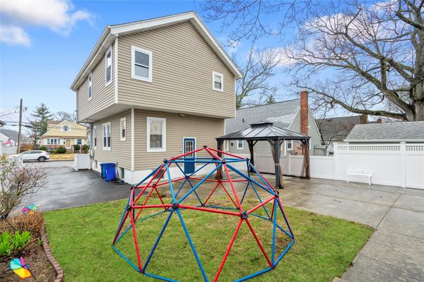 Backyard, Exterior, Playground