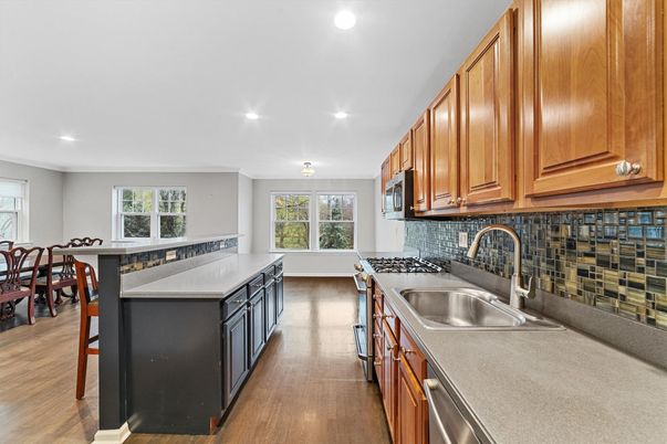 Dining room, Interior, Kitchen, Recessed Lighting, Wood Texture Flooring