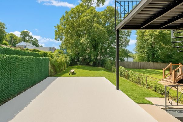 Backyard, Exterior