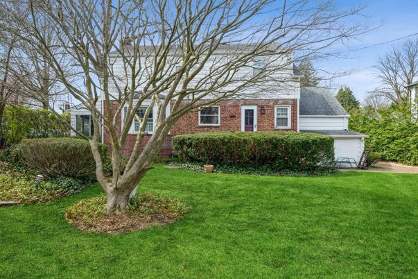 Exterior, Facade, Brick Facade, Cape Cod