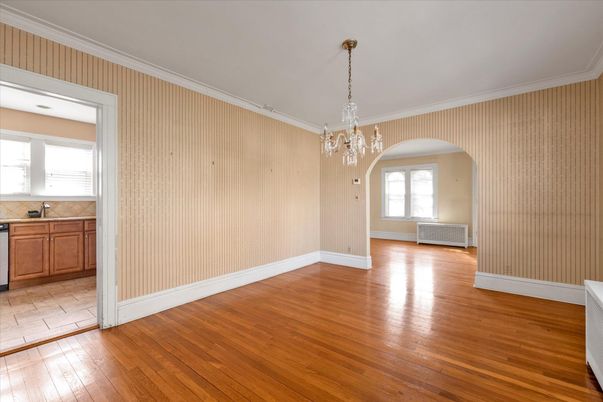 Chandelier, Empty room, Interior, Wood Texture Flooring