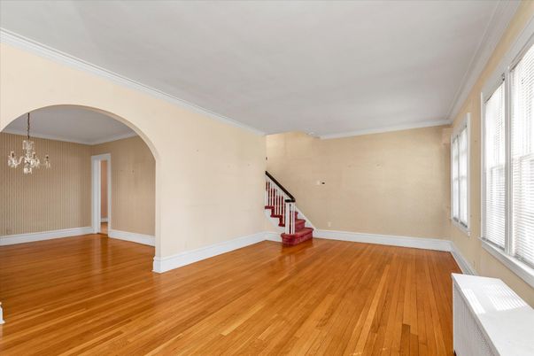Empty room, Interior, Pendant Lights, Wood Texture Flooring