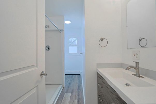 Bathroom, Interior, Recessed Lighting, Wood Texture Flooring