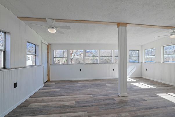 Empty room, Interior, Wooden Beams, Wood Texture Flooring