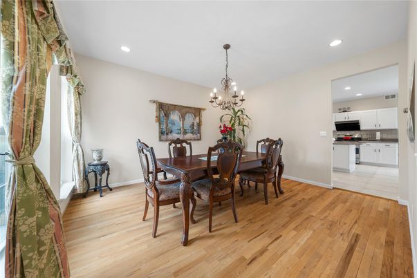 Chandelier, Dining room, Interior, Kitchen, Recessed Lighting, Wood Texture Flooring