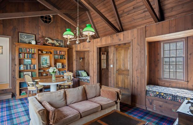 Chandelier, Interior, Living room, Pendant Lights, Wooden Beams, Wooden Ceilings, Wooden Walls