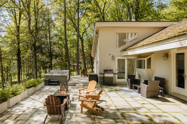 Exterior, Hot Tub
