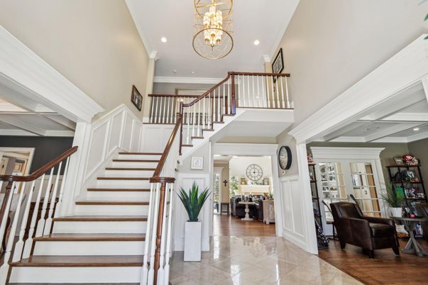 Chandelier, Interior, Living room, Recessed Lighting, Wood Texture Flooring