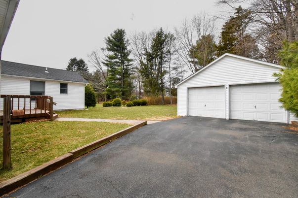 Detached Garage, Exterior