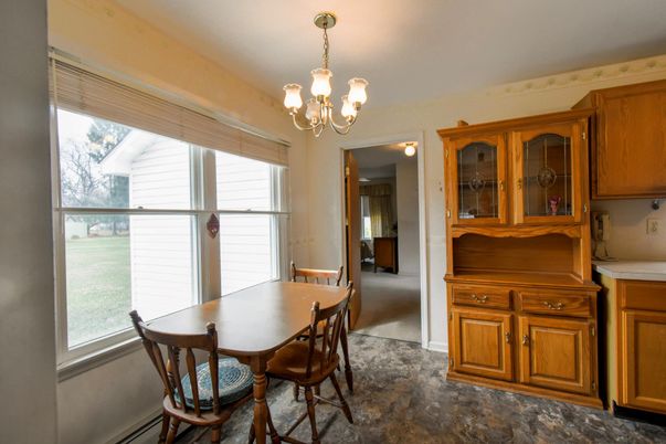 Chandelier, Dining room, Interior