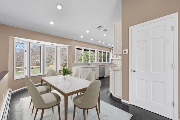 Dining room, Interior, Kitchen, Recessed Lighting