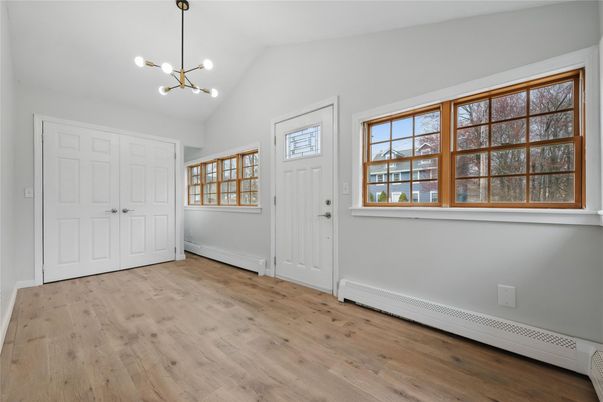 Empty room, Interior, Pendant Lights, Wood Texture Flooring
