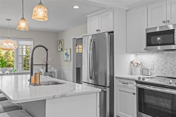 Interior, Kitchen, Pendant Lights, Recessed Lighting, Stainless Steel Appliances