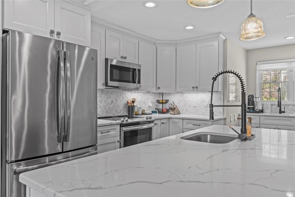 Interior, Kitchen, Pendant Lights, Recessed Lighting, Stainless Steel Appliances