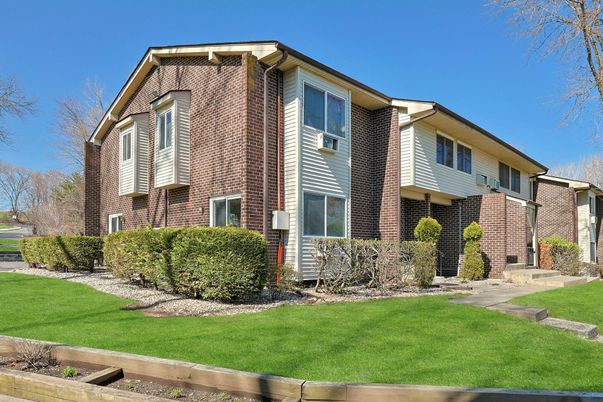 Exterior, Facade, Brick Facade, Rowhouse
