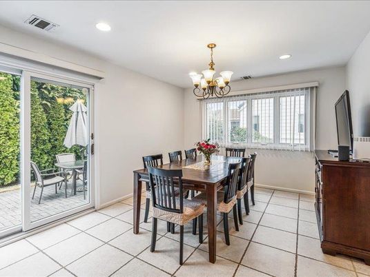 Chandelier, Dining room, Interior, Recessed Lighting