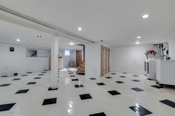 Interior, Recessed Lighting