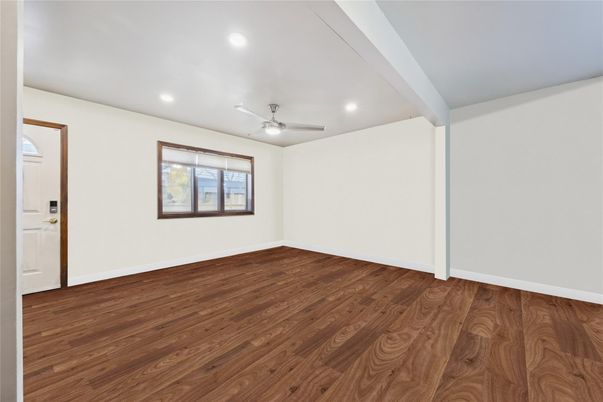 Empty room, Interior, Recessed Lighting, Wood Texture Flooring