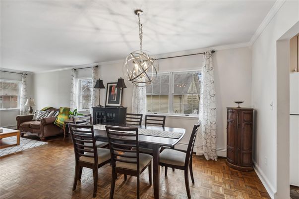 Chandelier, Dining room, Interior, Living room, Pendant Lights, Wood Texture Flooring