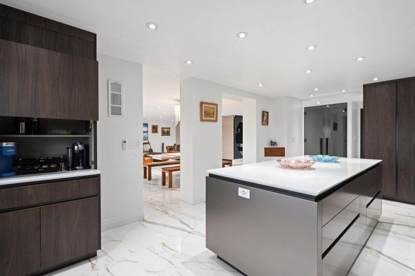 Dining room, Interior, Kitchen, Marble, Recessed Lighting
