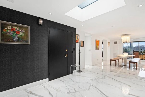 Chandelier, Dining room, Interior, Marble, Recessed Lighting