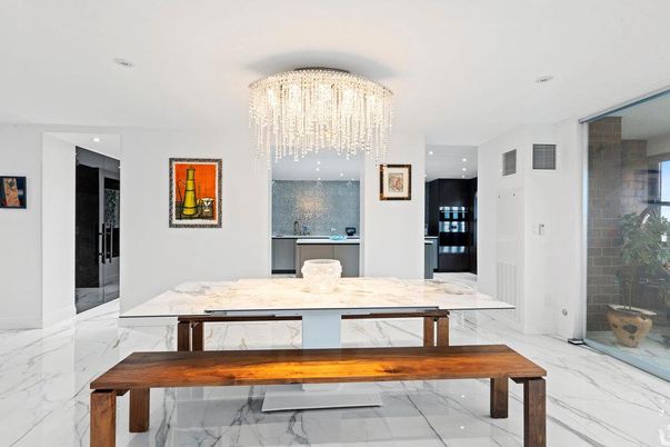 Chandelier, Dining room, Interior, Kitchen, Marble, Recessed Lighting