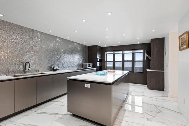 Interior, Kitchen, Marble, Recessed Lighting