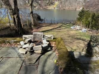Exterior, Lake
