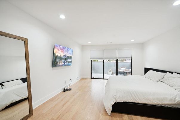 Bedroom, Interior, Recessed Lighting, Wood Texture Flooring