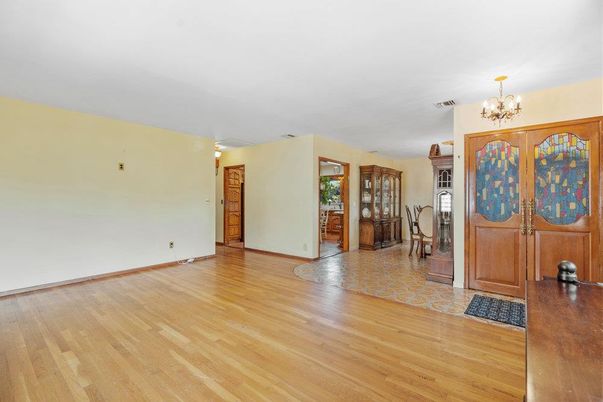 Chandelier, Empty room, Interior, Wood Texture Flooring