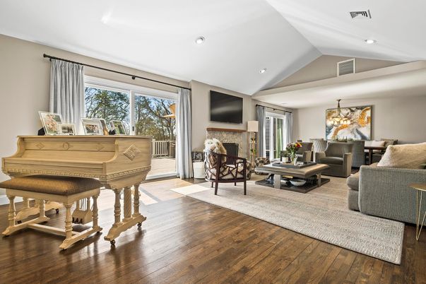 Chandelier, Interior, Living room, Piano, Recessed Lighting, Wood Texture Flooring