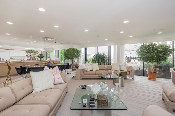 Dining room, Interior, Living room, Recessed Lighting