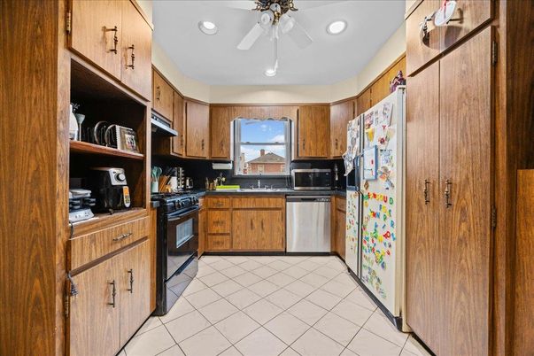 Interior, Kitchen, Recessed Lighting