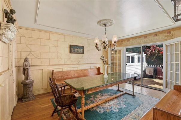 Chandelier, Dining room, Interior, Wood Texture Flooring