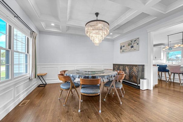 Chandelier, Dining room, Fireplace, Interior, Recessed Lighting, Wood Texture Flooring