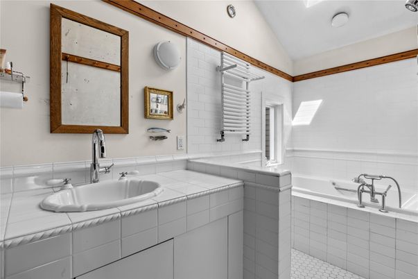 Bathroom, Interior, Tile Countertops