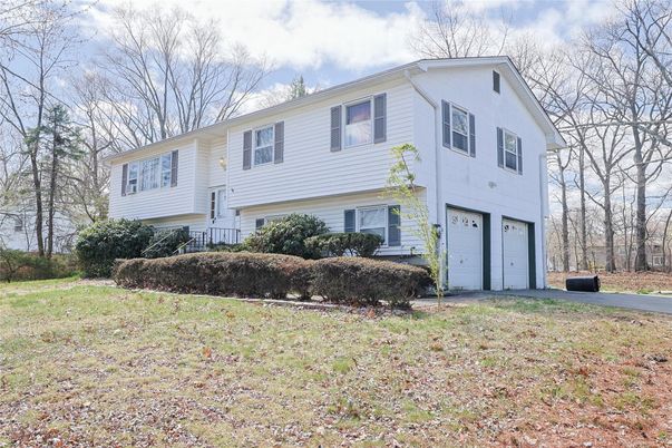 Attached, Exterior, Facade, Raised Ranch