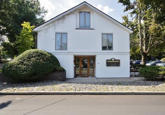 Exterior, Facade, Farmhouse